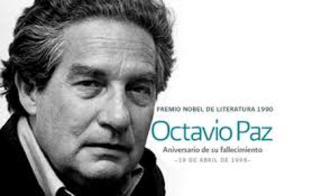 Octavio Paz recibe el Premio Nobel de Literatura