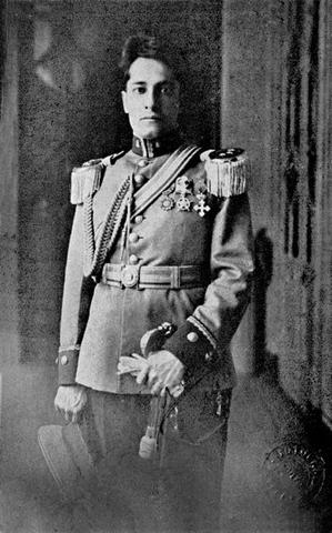 CORONEL LUIS A. LARREA ALBA