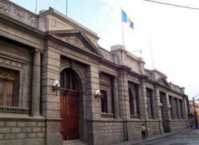 Fue elegido como diputado al Congreso Nacional