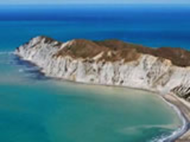 Young Nick signs land.