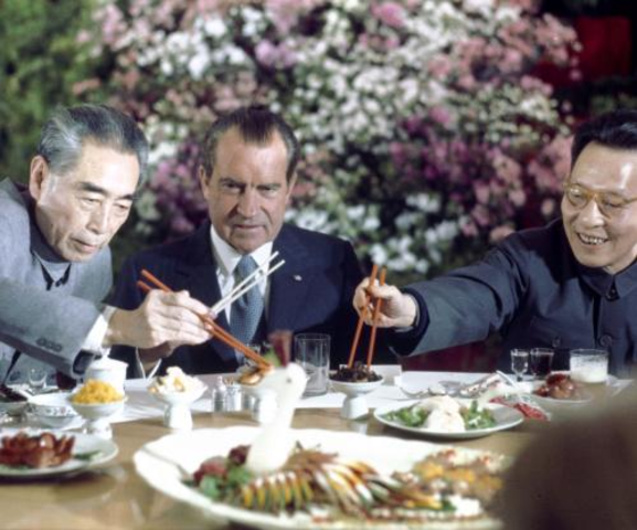Nixon visits China
