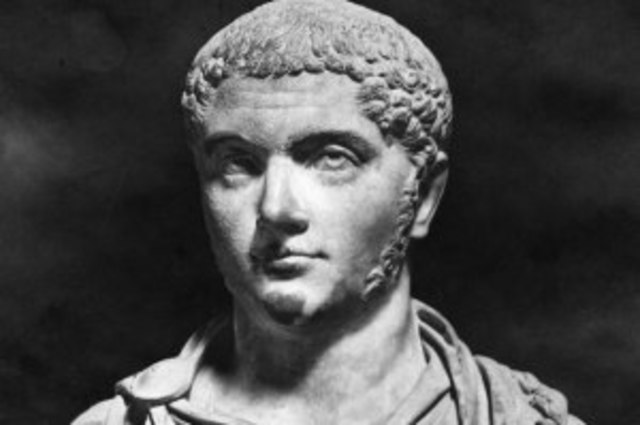 Heliogábalo 'el que da culto al sol' (218-222)