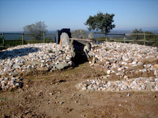 Dólmenes de la dehesa de Santiago de Alcántara