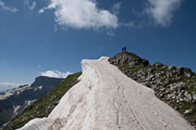 Στρογγούλα (υψ. 2107 μ.)