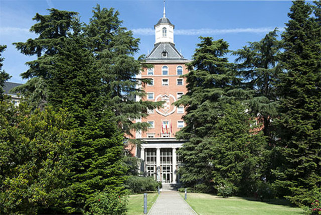 Grado de doctora honoris causa por universidad complutense de Madrid