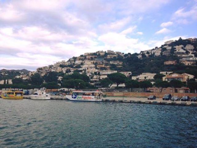 Rosses, Іспанія