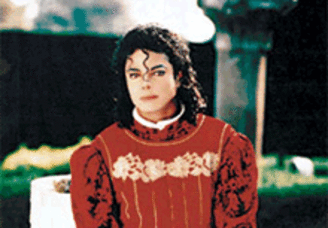 Michael Jackson wins award after death
