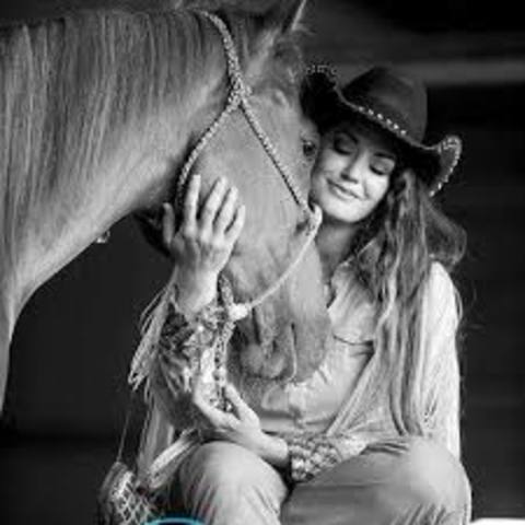 Fallon gets her first horse