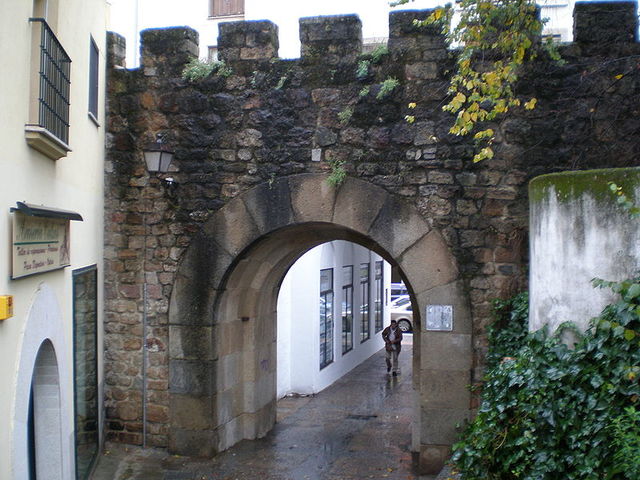 Puerta del Clavero
