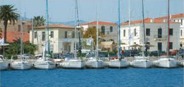 2004:Αναπληρώτρια στο Λαύριο