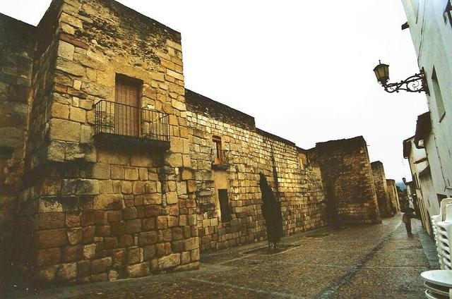 Construcción de murallas romanas
