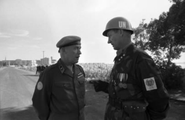 UN Passes Resolution 338