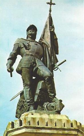 Construcción de la estatua en Honor a Hernán Cortés.