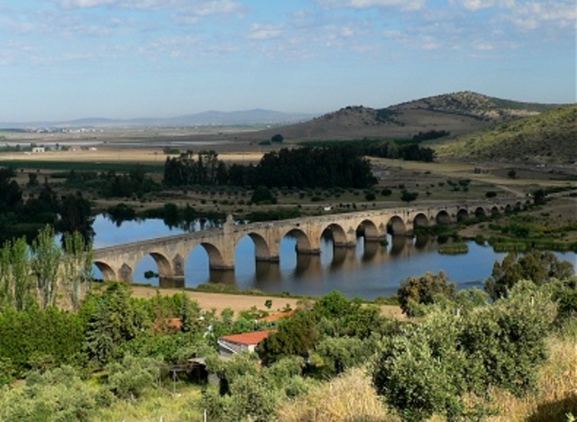 Puente de los Austrias.