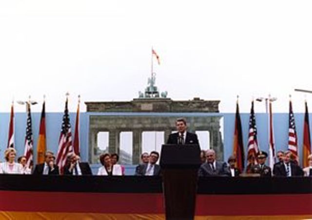 'Tear Down This Wall' speech
