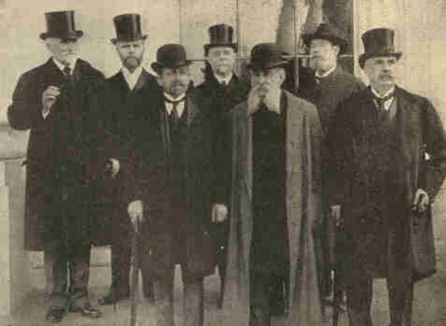 Roosevelt Creates the ICC to manage the Building of the Canal.