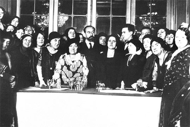 Fundación Partido Chileno de la Mujer