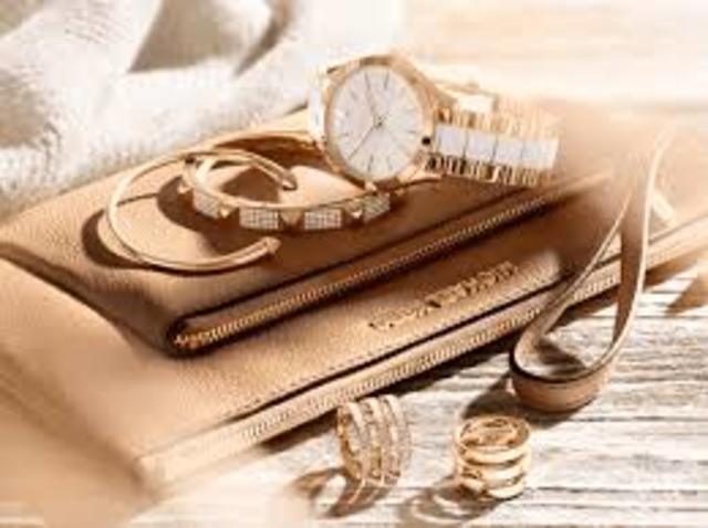 Micheal Kors accessories