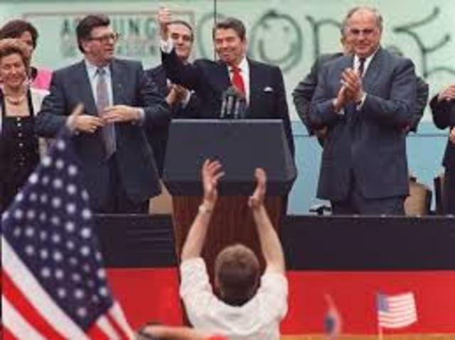 ‘Tear down this wall’ speech