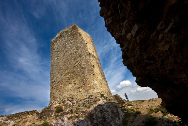 Ruta teatralizada al Castillo de la Culebra-destino turístico Alange - Badajoz - Extremadura.