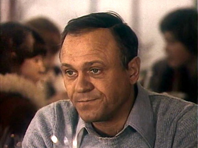 Дебют режиссера.