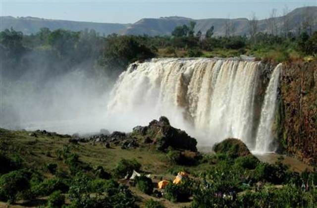 Speke y Grant descubren las fuentes del Nilo.
