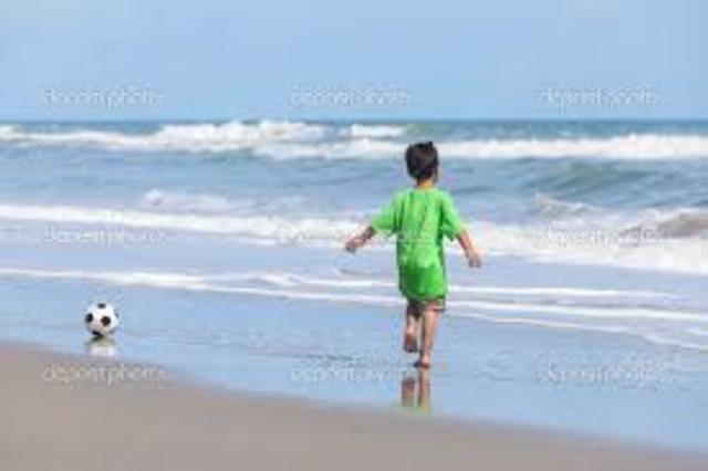 I toach my first ball of futbol