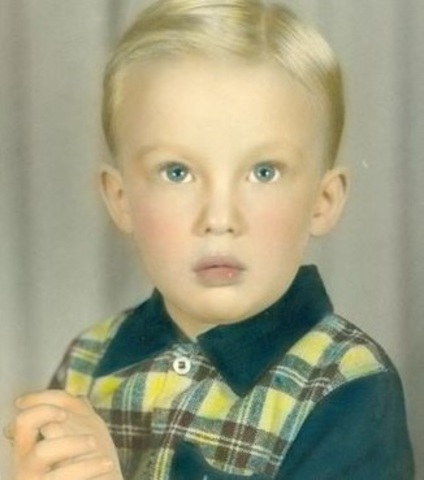 Дитинство та юність