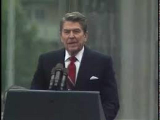 'Tear Down This Wall' speech