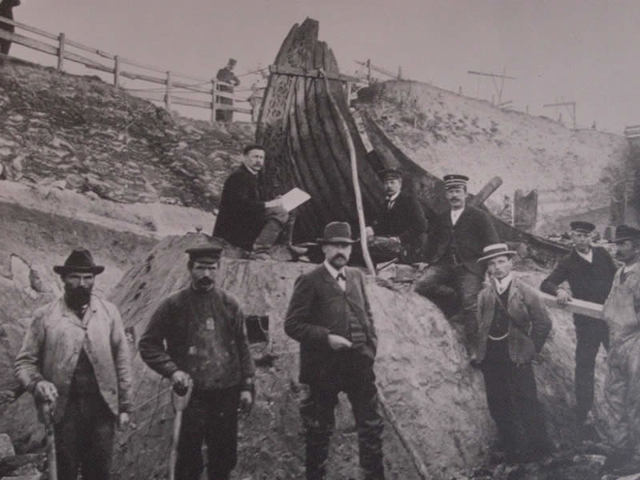 Vikings found the city off Oslo In Norway and establish a trade center.