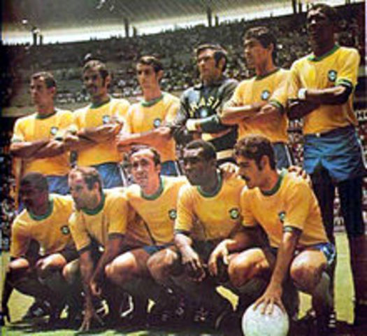 Pele's debut with international team
