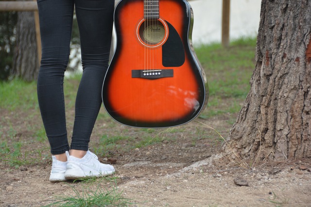1st guitar of Núria
