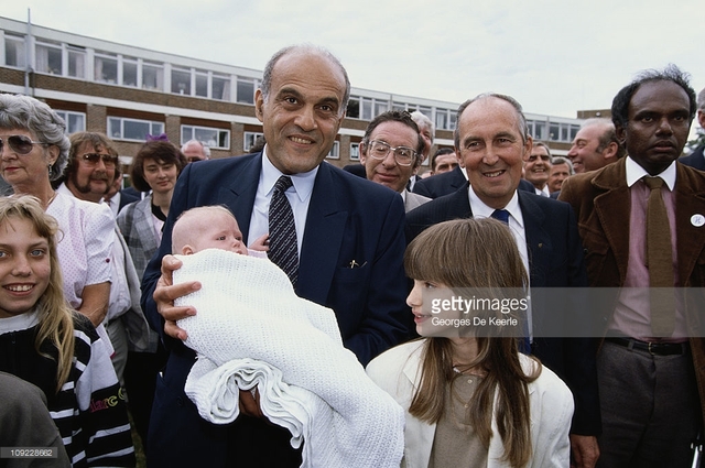 Magdi Yacoub First Heart transplant on newborn baby