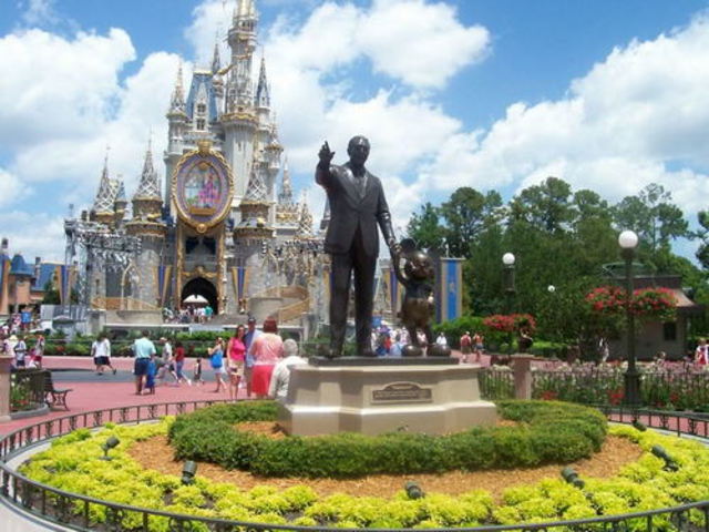 Walt Disney World Opens