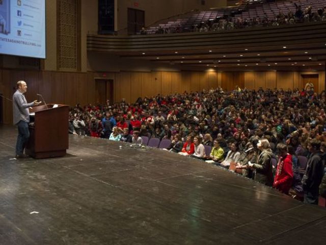 Jay Asher Visits Battle Creek