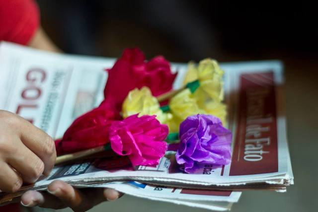 Panfletagem CONTRA  GOLPE