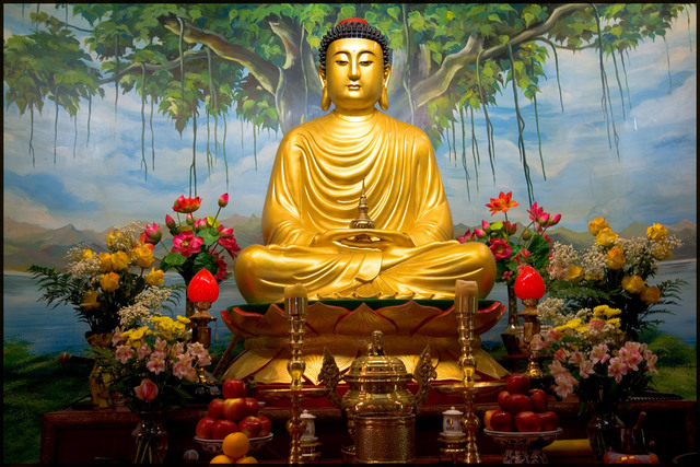 How did Siddharta Guatma became Buddha