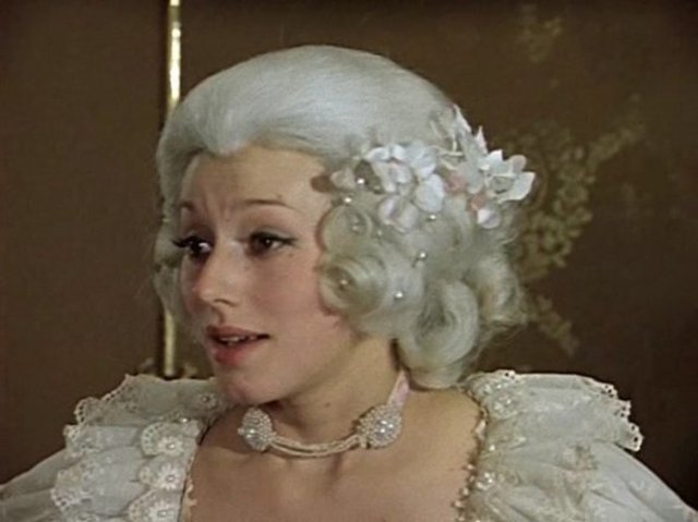 Елена Дриацкая играет роль Клариче