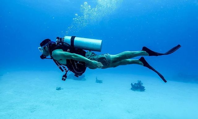 SCUBA (self-contained underwater breathing apparatus)