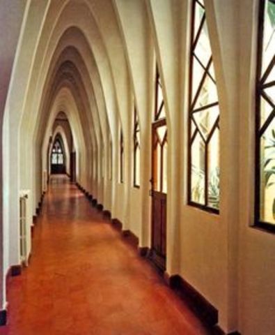 Creación de Colegios.