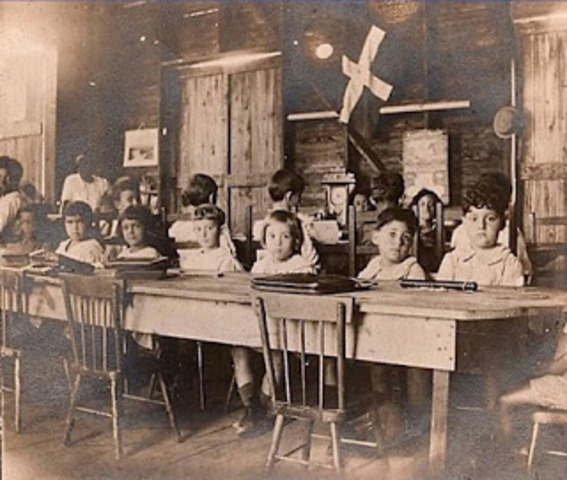 Educación Pública.