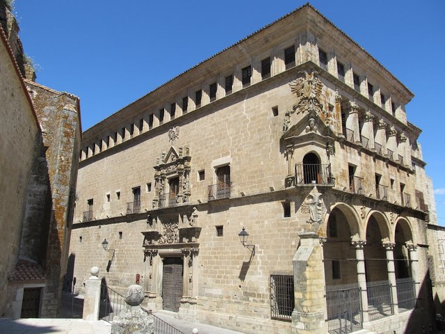 Palacio de los Duques de San Carlos