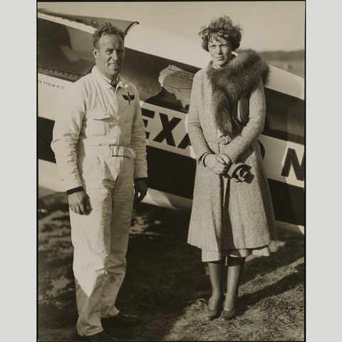 Earhart Decides to Learn Flying