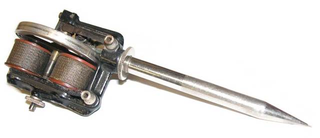 Edison invents the first version of a copy machine