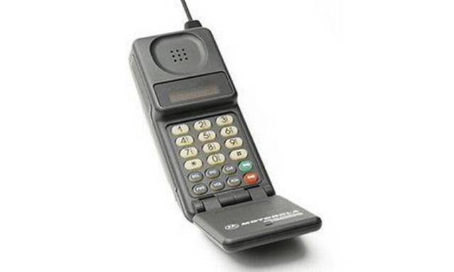 the 1990s telephone