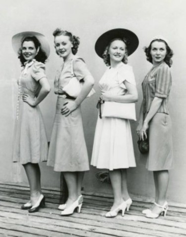 1945 Girls Fashion