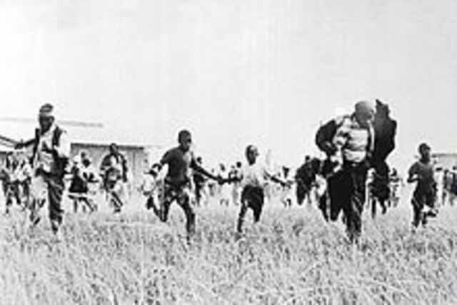 69 people die in the sharpeville massacre
