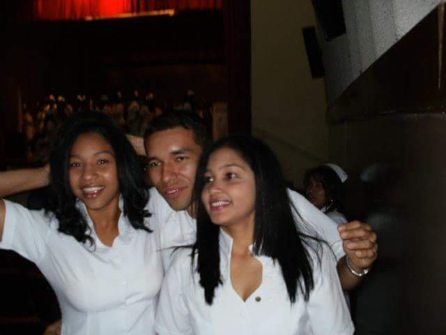 Me gradué en auxiliar de enfermeria