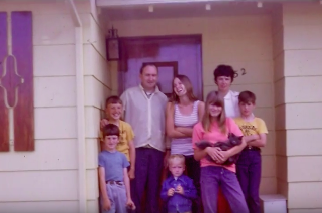 Robert Takes His Family to Oregon