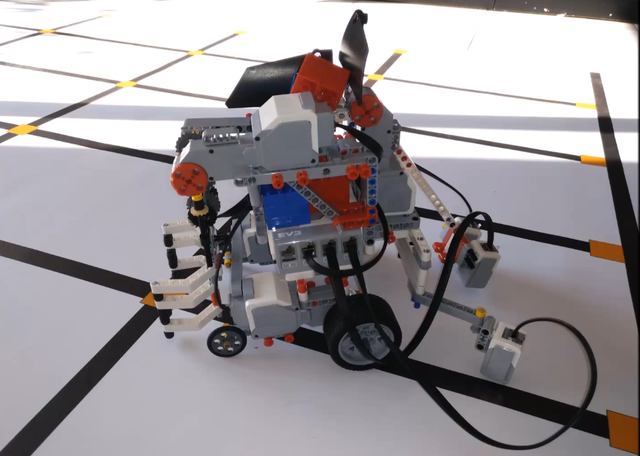 Construcció del robot EV3 pel repte WRO